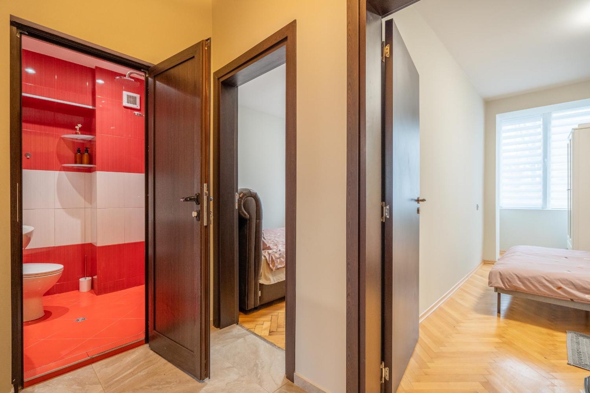 Pirotska 2-Bedroom 100M2 Apartment In Sofia Center Eksteriør billede